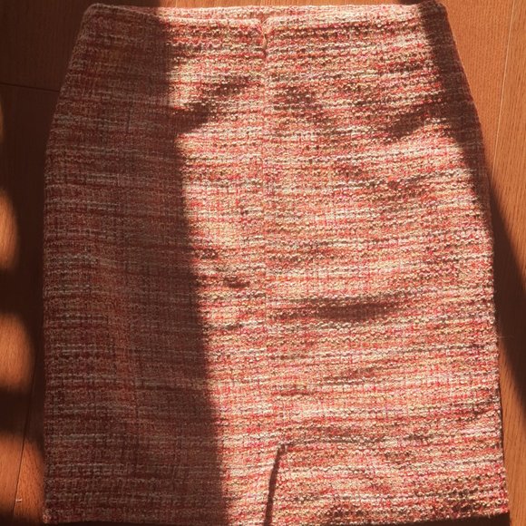 Tweed Orange Mini Skirt 🧡 - Picture 2 of 5